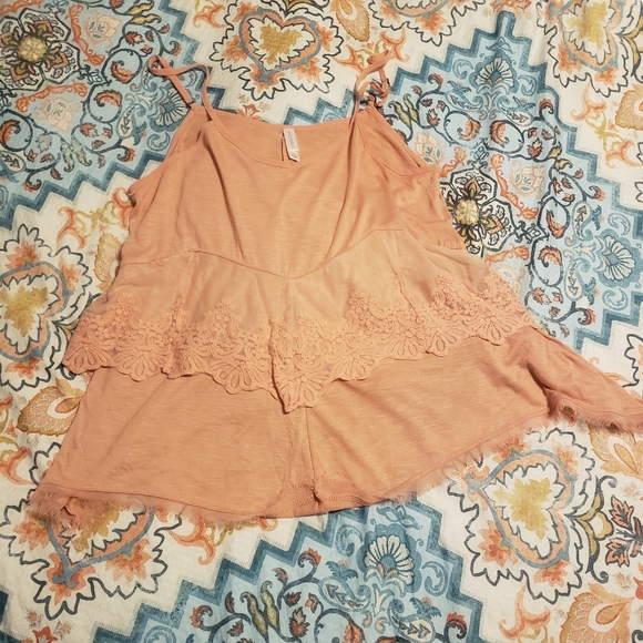 Tank top - Picture 1 of 4